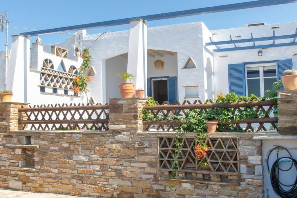 Apartament Θἔρως Wyspa Wyspa Tinos Zewnętrze zdjęcie